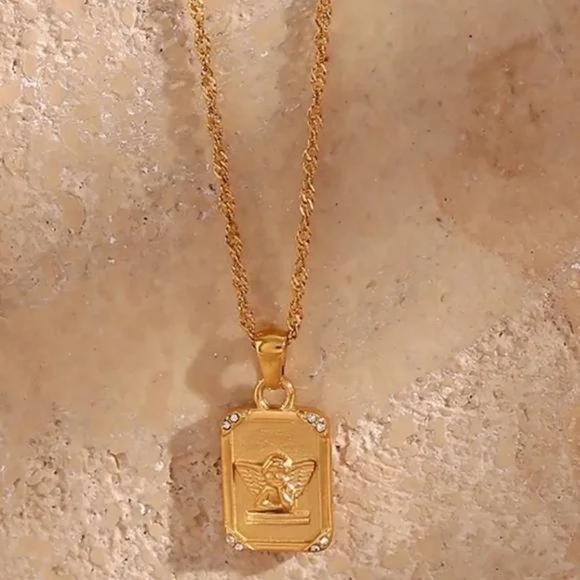 NEW 18K GOLD ANGEL PENDANT DIAMOND NECKLACE - Picture 2 of 5